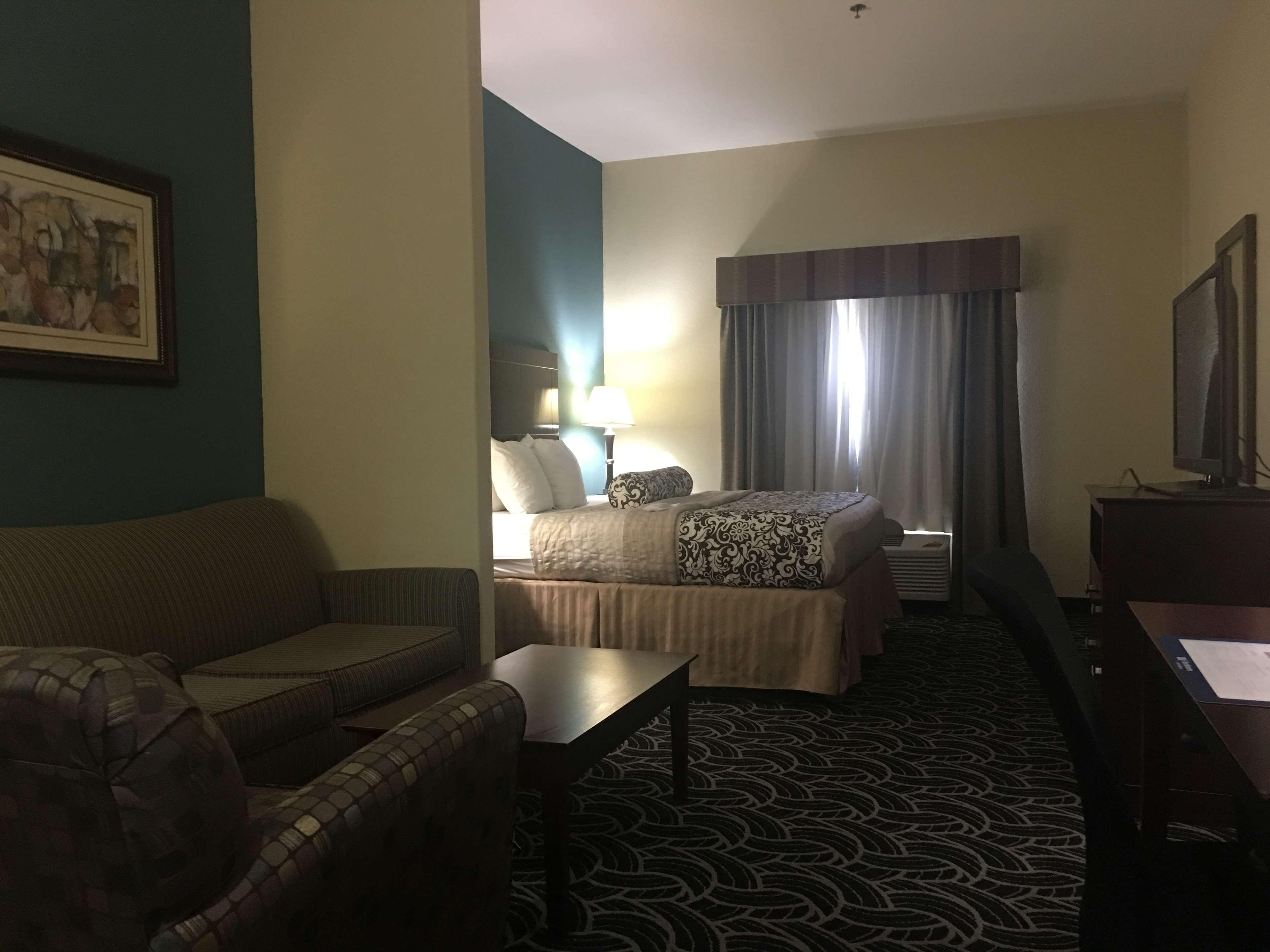 Hotel Western And